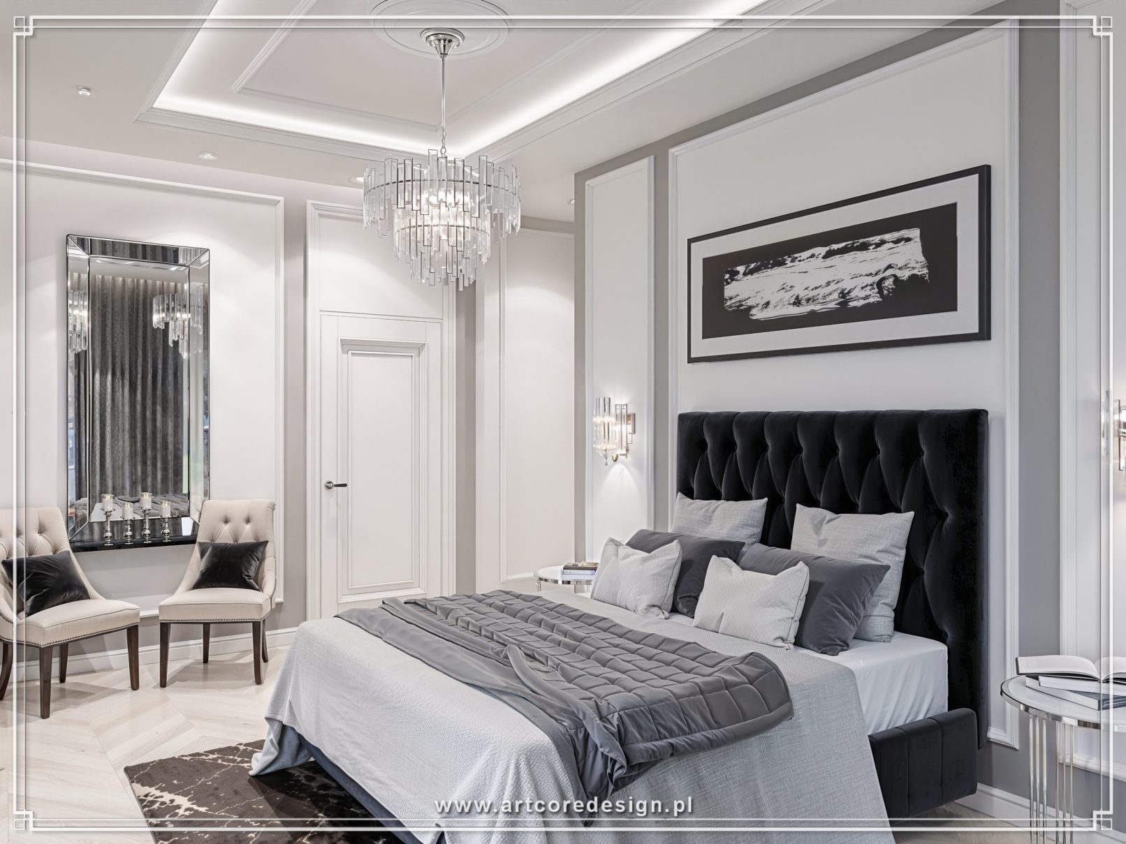 Luksusowa sypialnia glamour w czarno-białej kolorystyce z wysokim tapicerowanym łóżkiem, kryształowym żyrandolem i eleganckimi dodatkami